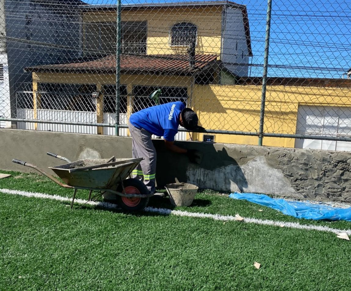 Prefeitura realiza manutenção e melhorias na quadra do Georgina, no CIA I
